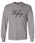 VICES AND VIRTUESS Letter Printed Wifey Couple Wedding Hubby Matching Bride mens Long sleeve t shirt
